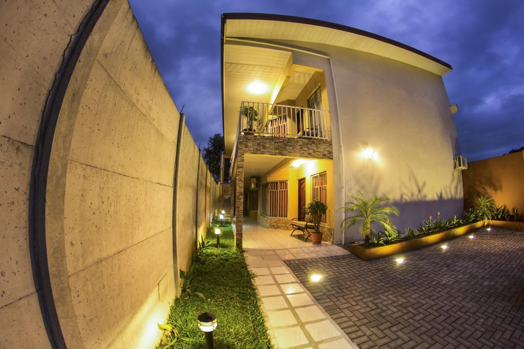 Apartamentos Valle Del Volcan La Fortuna Εξωτερικό φωτογραφία