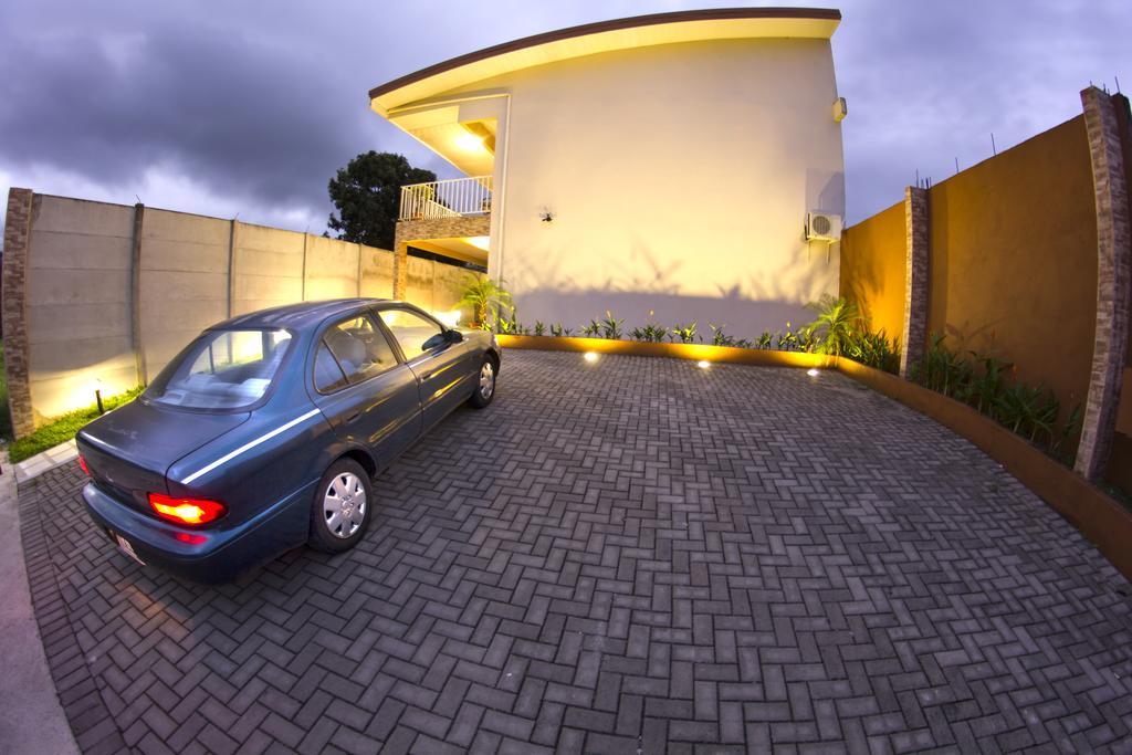 Apartamentos Valle Del Volcan La Fortuna Εξωτερικό φωτογραφία