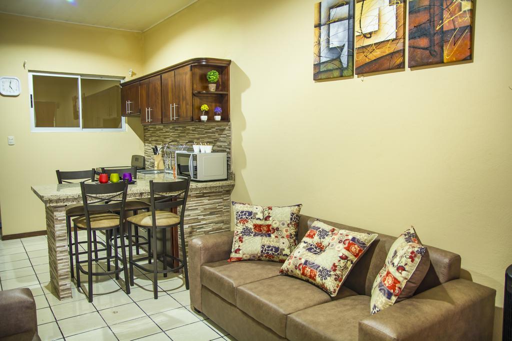 Apartamentos Valle Del Volcan La Fortuna Εξωτερικό φωτογραφία